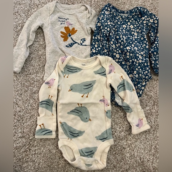 Carter's Other - Newborn onesies